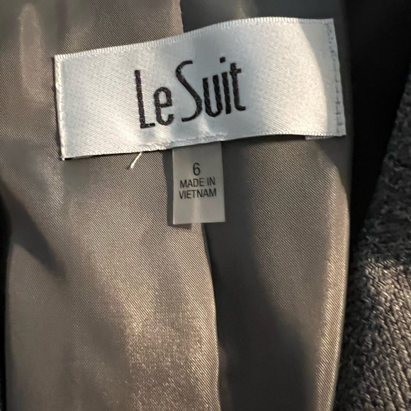 Tahari ASL Grey Herringbone Pant Suit - Picture 5 of 5